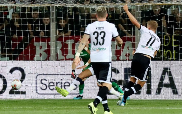 Inter dýcha na chrbát Juventusu, Kucka dal gól Janovu