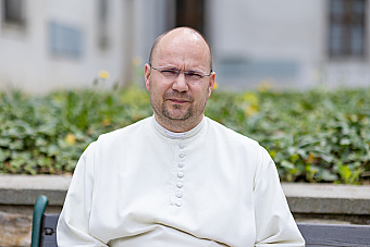 Prišla za ním na spoveď? Potom je za stráženie hraníc zodpovedný on ako pomáhajúci profesionál