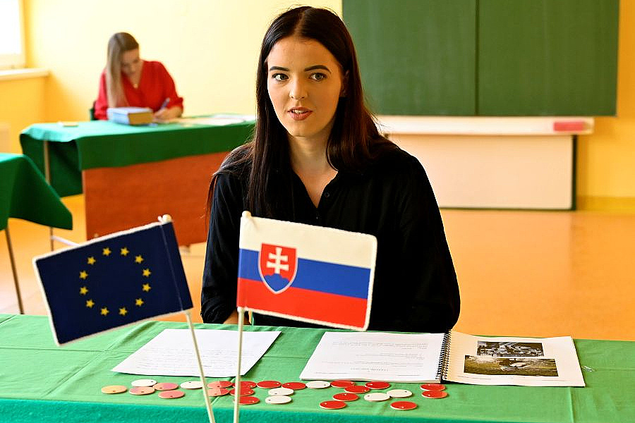 Sto GenZ portrétov, pár vtipných a jedno nepríjemné zistenie