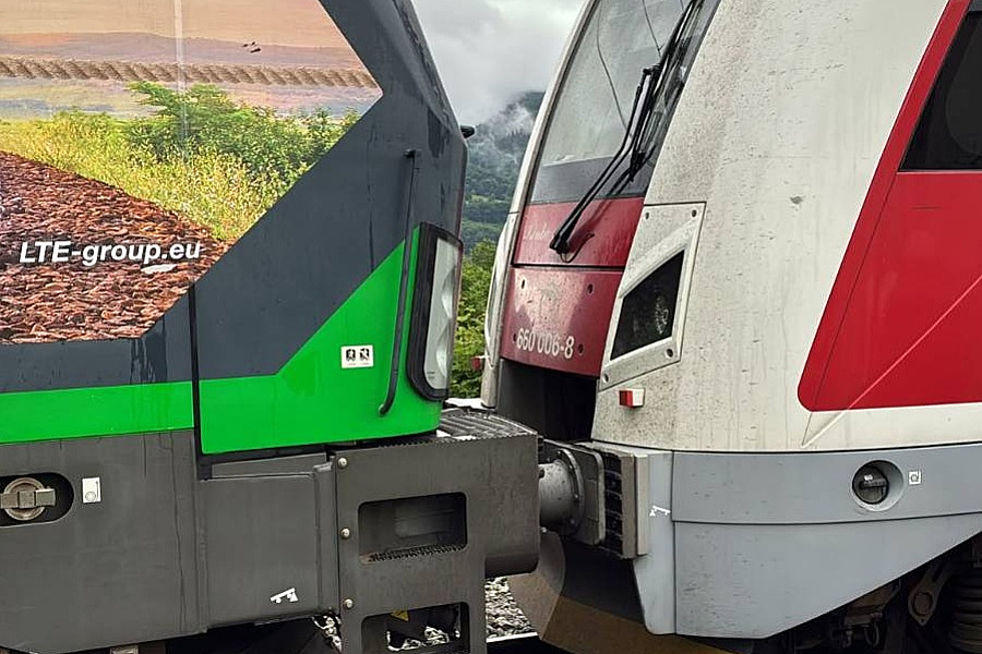 Na mieste železničnej stanice Krpeľany sa zrazili dva vlaky