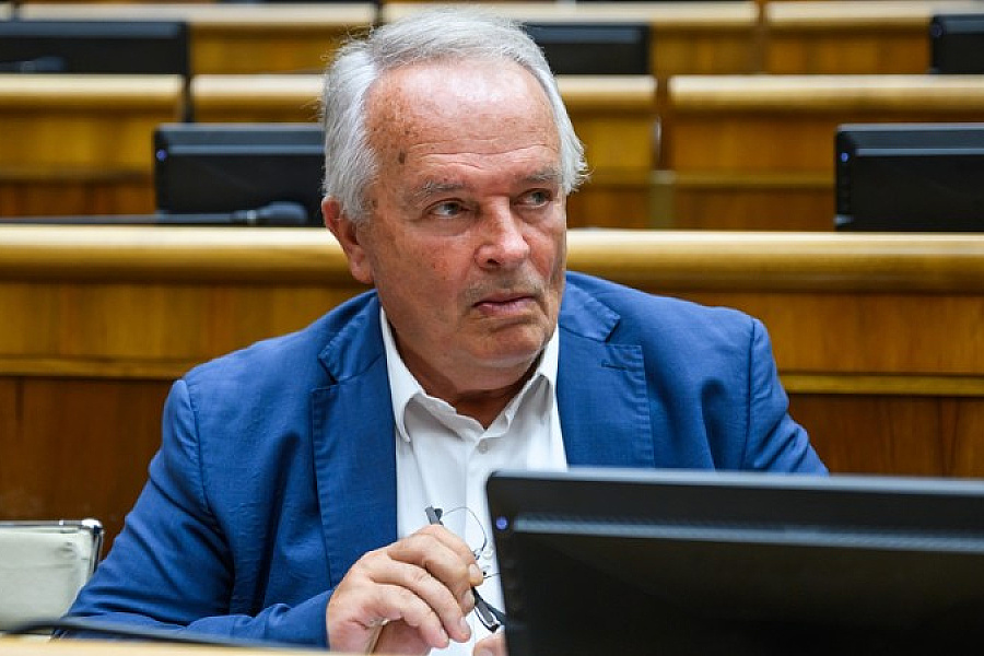 Cyprus nie je hocijaká ambasáda. Prezident by sa pod túto trafiku nemal podpísať