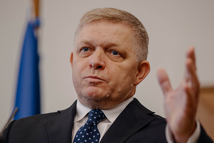 Podľa Smeru je to iné ako u Šimečkovcov. PS pripomína Ficovi jeho vlastné slová a žiada odstúpenie