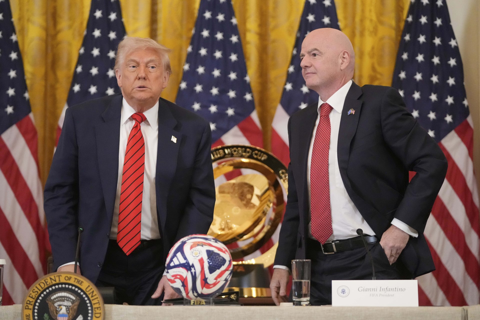 Ako funkcion&aacute;rska verchu&scaron;ka un&aacute;&scaron;a futbal fan&uacute;&scaron;ikom