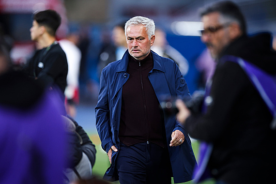 Portugalský tréner Jose Mourinho sa po 13 rokoch vrátil na lavičku Realu Madrid