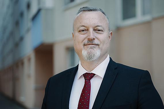 Milan Krajniak zvažuje kandidatúra na bratislavského župana