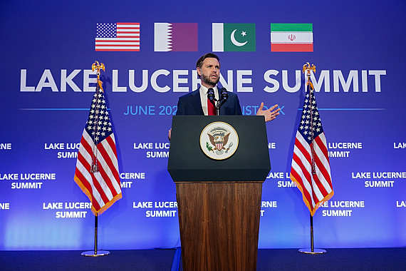 Rokovania s Iránom vo Švajčiarsku položili dobrý základ pre konečnú dohodu, vyhlásil americký viceprezident J. D. Vance