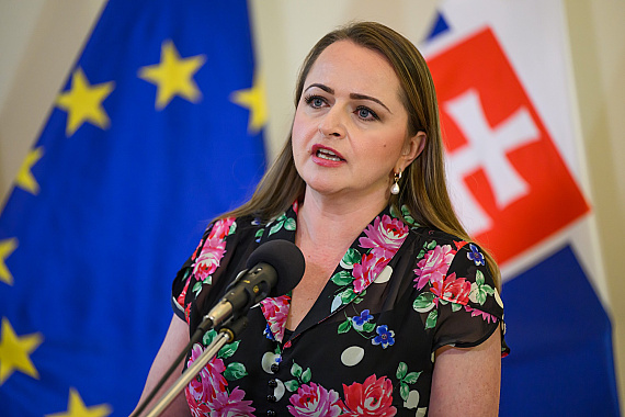 Prezidentkou Konfederácie odborových zväzov zostáva Monika Uhlerová