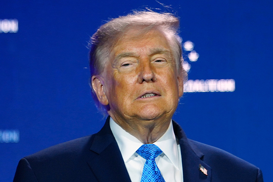 Donald Trump hrozí krajinám s digitálnou daňou vysokými clami