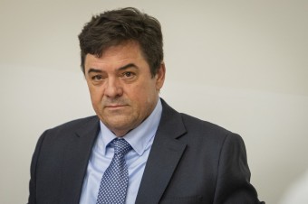 Kočnera podľa obžaloby usvedčuje sledovanie novinárov, Threema aj prevod peňazí