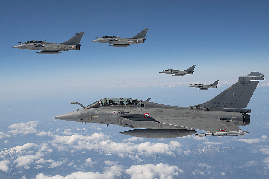 Francúzsko a Ukrajina uzavreli dohodu o predaji 16 stíhačiek Dassault Rafale