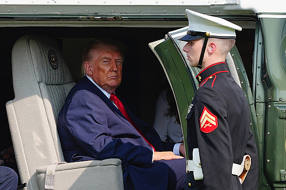 Donald Trump zostáva otvorený diplomatickému riešeniu konfliktu s Iránom