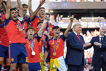 Trumpa s Infantinom, španielsku dominanciu a Messiho slzy