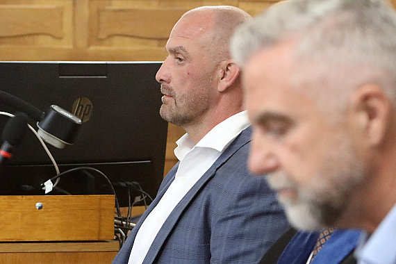 Tvrdí, že zadania dostával od Bödöra a Gašpara. Vraj neboli spokojní s jeho prácou v kauze Kiska