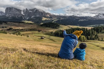 Vysokohorská turistika v Dolomitoch je aj pre malých