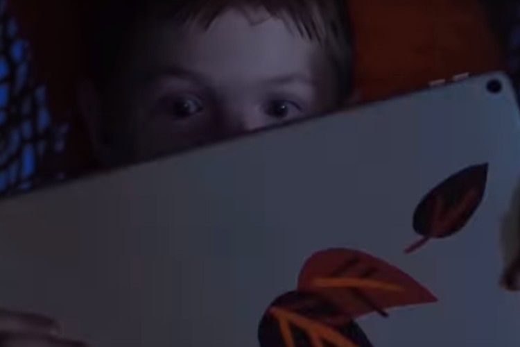 Rodičia POZOR! Školy chodia na film nevhodný pre deti! 