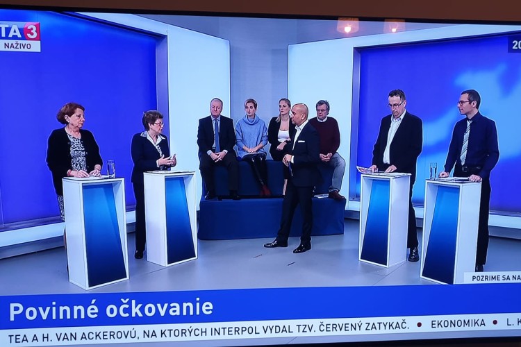 Vyvrátené mýty propagátorov očkovania v priamom prenose