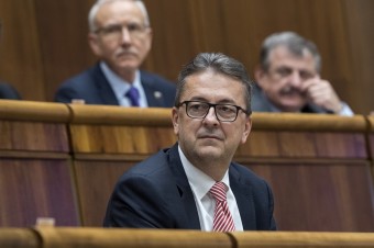 Glváč nemusí vysvetľovať, či pri komunikácii s Kočnerom zneužíval funkciu