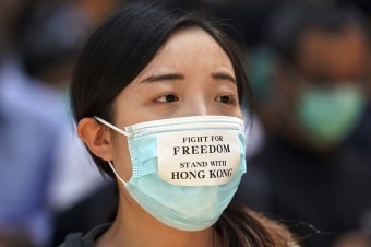 Hongkongu môže pomôcť naša skúsenosť boja za slobodu