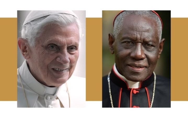 Benedikt XVI. a kardinál Sarah sa v knihe vyslovili proti zrušeniu celibátu