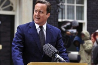 Cameron: Islamizmus láka mladých ako nacizmus