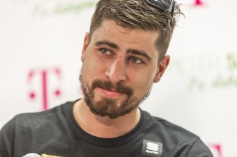 Saganovo meno zneužil podvodný internetový portál