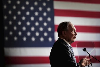 Bloomberg stiahol kandidatúru na prezidenta