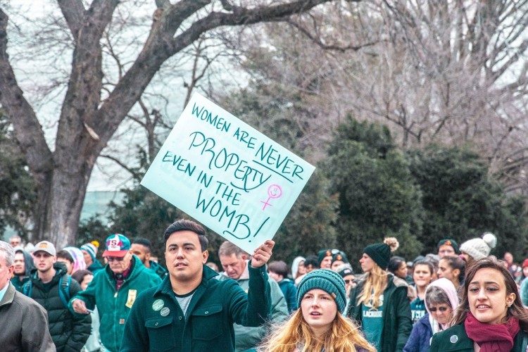 Reprodukčné práva a LGBTI komunita v „ohrození“