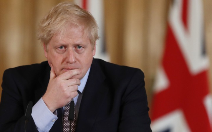 Podivné kroky Britov v boji s koronavírusom