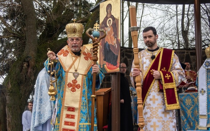 V Klokočove vznikne pútnické centrum, základný kameň posvätil Cyril Vasiľ
