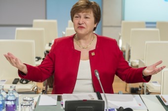 MMF: Svetovú ekonomiku čaká recesia, minimálne taká ako v roku 2009