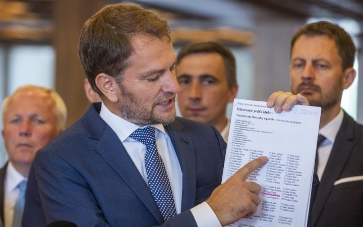 Noví štátni tajomníci: Marosz ide na dopravu, Fecko na pôdohospodárstvo