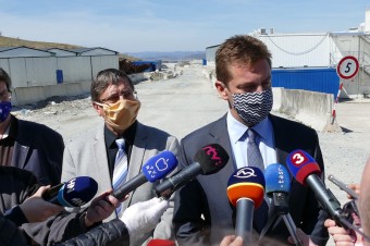 Minister dopravy A. Doležal verí v dostavbu Tunela Višňové do troch rokov