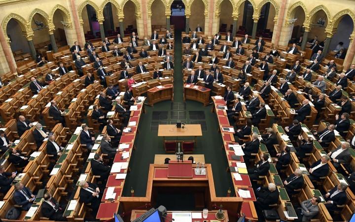 Maďarský parlament schválil uznesenie o odmietnutí Istanbulského dohovoru