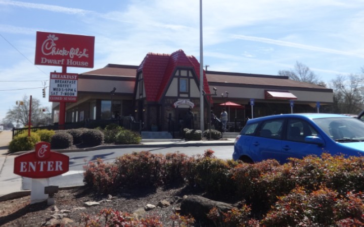 Chick-fil-A: Sme úspešní, hoci v nedeľu máme zatvorené