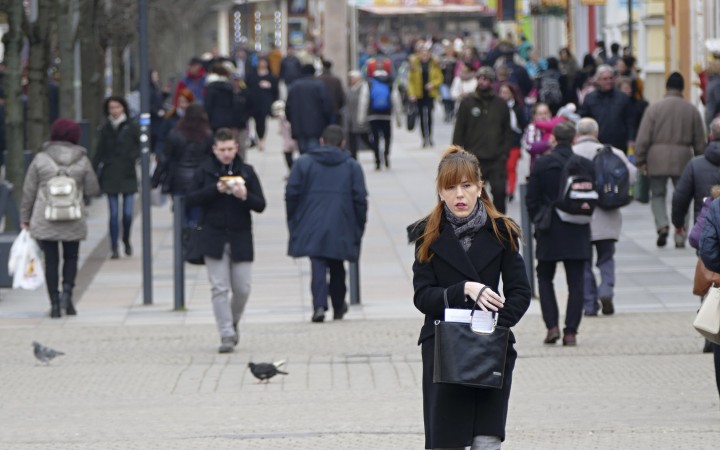 Koronakríza zasiahla príjmy takmer polovice slovenských domácností