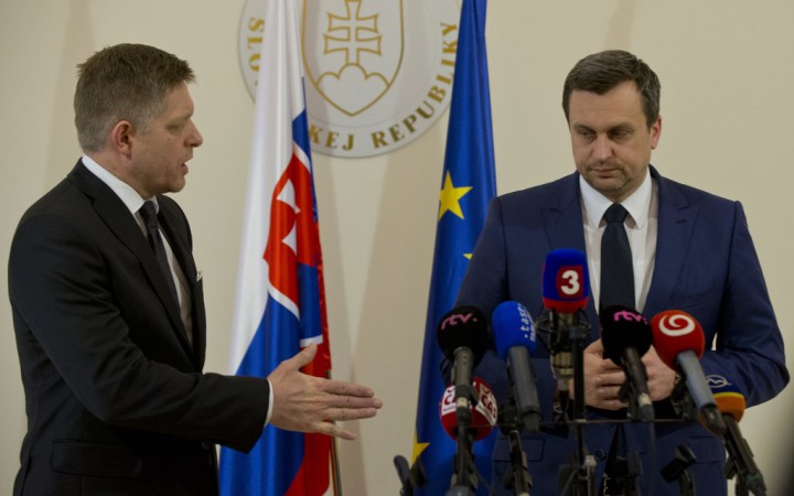 Kto spácha harakiri – Bugár alebo Danko?