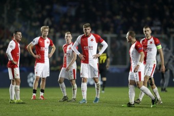 Futbalisti Slavie Praha budú do štvrtka v karanténe, klub chce o týždeň hrať
