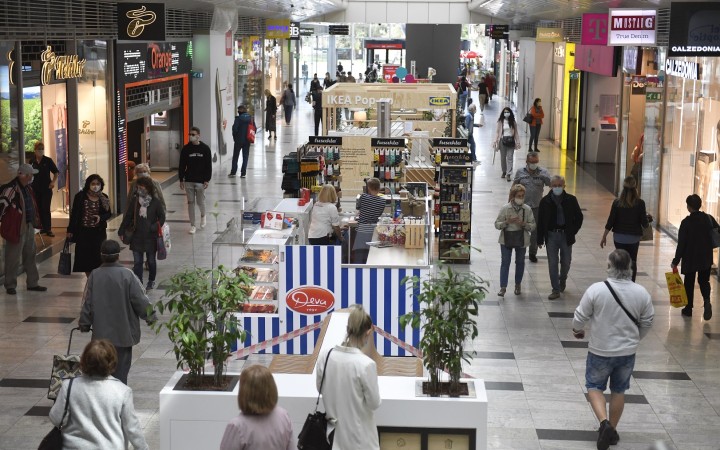 Až 80 % Slovákov chce mať obchody v nedeľu zatvorené, ukázal prieskum