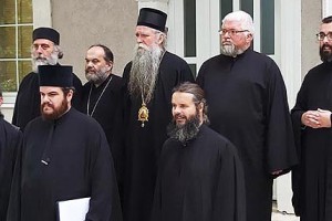 Srbský vladyka a duchovní z Čiernej hory vo väzení kvôli koronavírusu