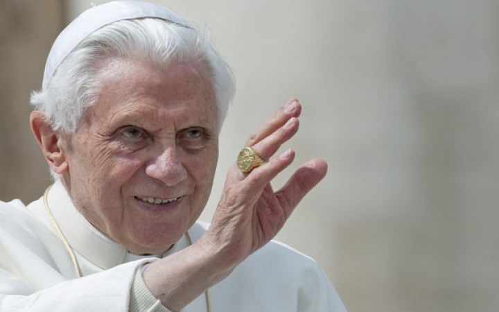 Benedikt XVI. prerušil mlčanie. Poskytol rozhovor o milosrdenstve 