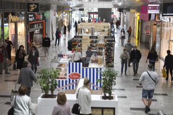 Ak by mali zamestnanci právo odmietnuť prácu v nedeľu, väčšina by to prijala