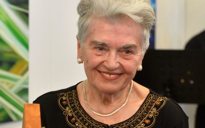 Zomrela Eva Kristínová, herečka výrazných ženských postáv