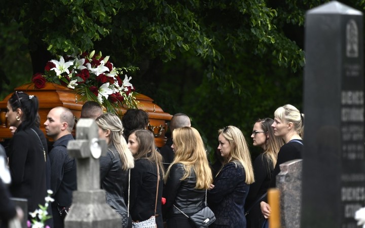 S učiteľom Jaroslavom Budzom sa vo Vrútkach rozlúčili stovky ľudí