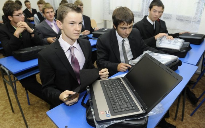 Rakety zľava, rakety sprava a nás trápi Pišťanek