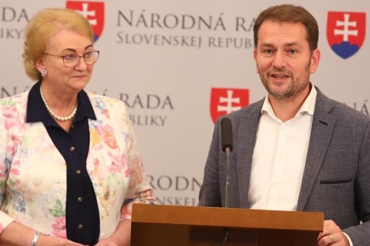 Záborská ako Homofób roka? Na Matoviča si netrúfli