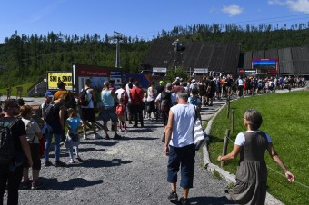Návštevnosť horských stredísk vo Vysokých Tatrách má kolísavý charakter 