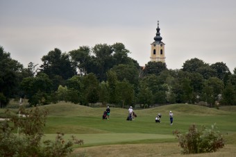 Na mieste, kde Kočnerov golf susedí so zázračným obrazom Panny Márie
