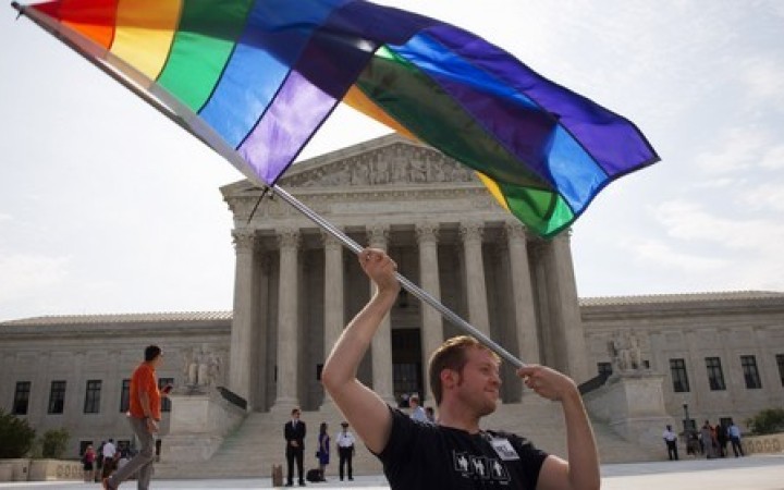 Najvyšší súd USA prikázal zaviesť manželstvá pre homosexuálov