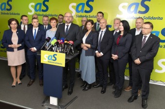 Poslanec SaS chce v septembri otvoriť tému odluky