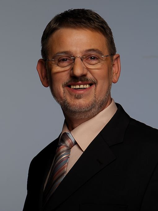 Martin Fronc  Inštitút kresťanskej sociálnej politiky